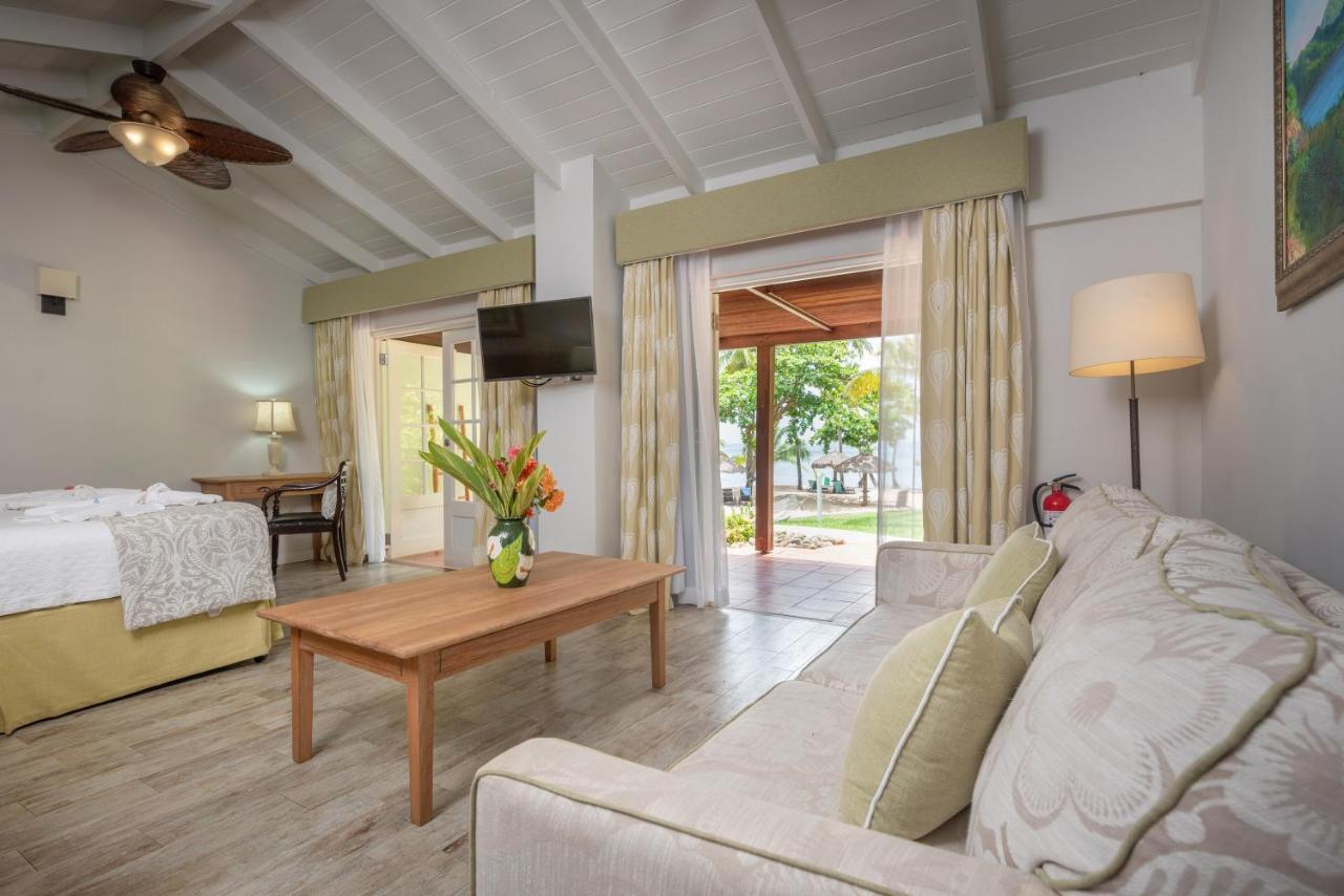 East Winds St. Lucia Hotel โกรส อิส์ลีต ภายนอก รูปภาพ