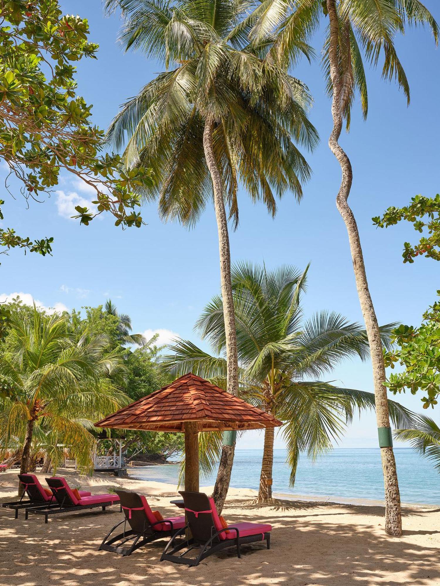 East Winds St. Lucia Hotel โกรส อิส์ลีต ภายนอก รูปภาพ