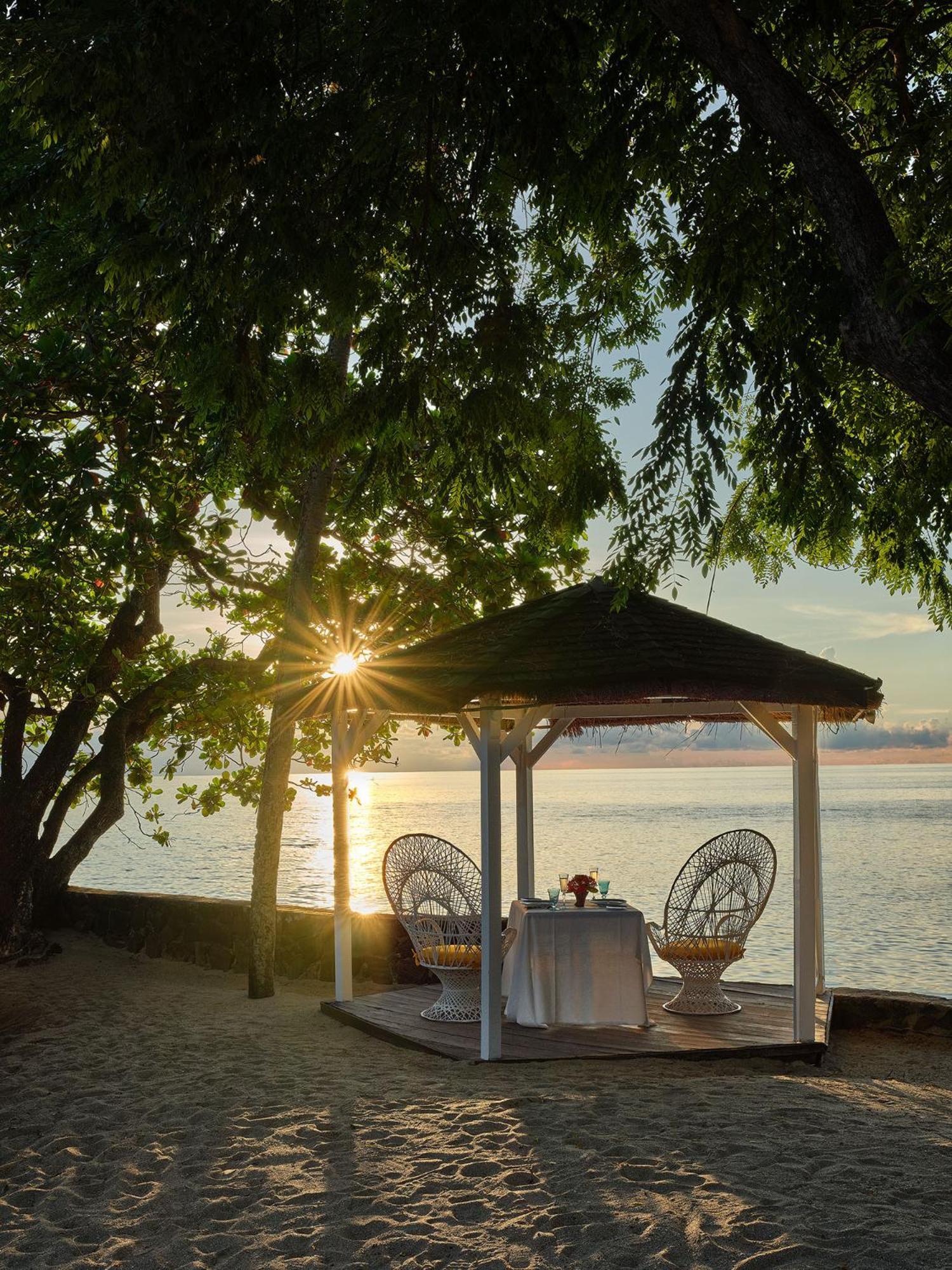 East Winds St. Lucia Hotel โกรส อิส์ลีต ภายนอก รูปภาพ