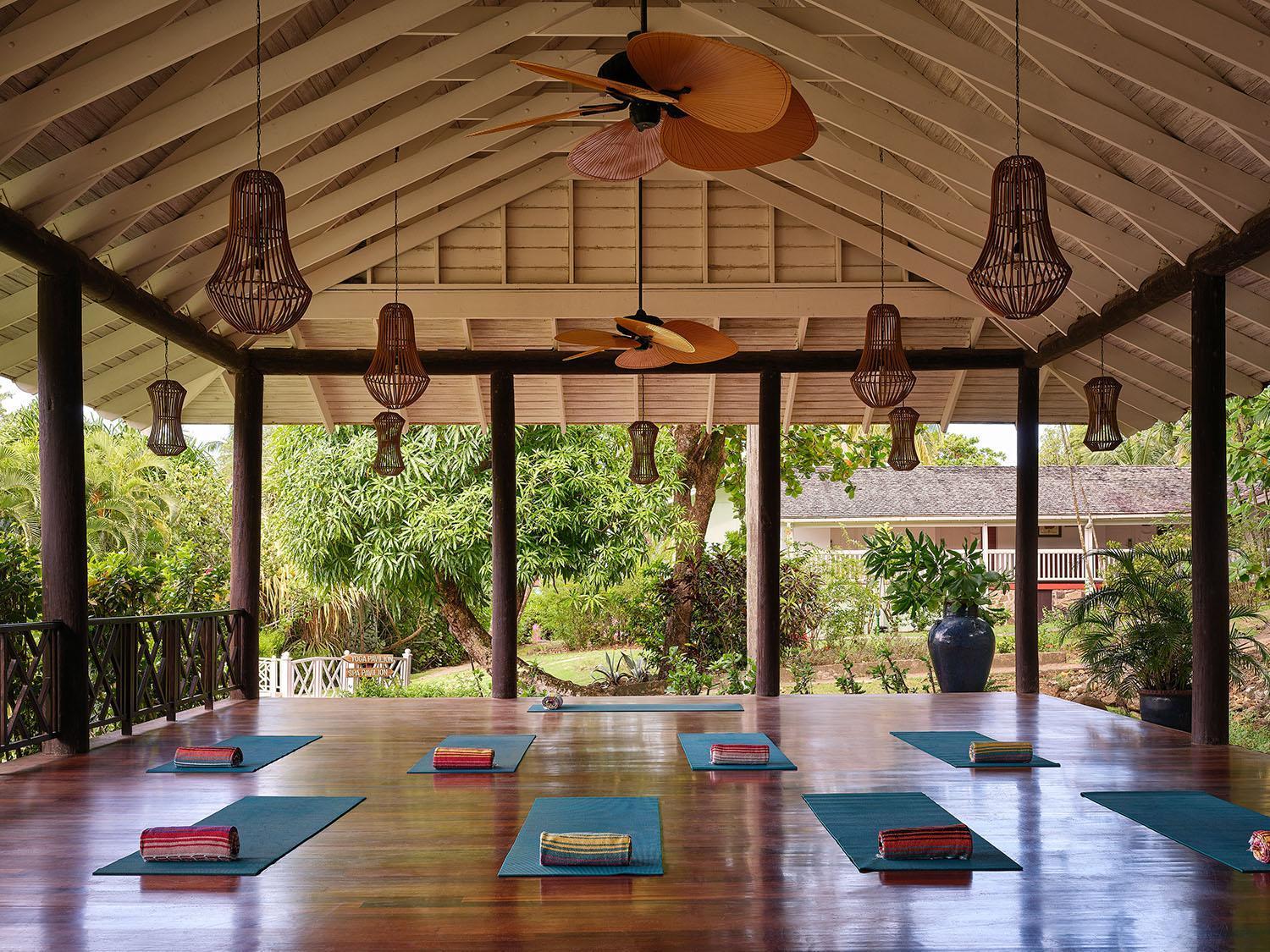 East Winds St. Lucia Hotel โกรส อิส์ลีต ภายนอก รูปภาพ