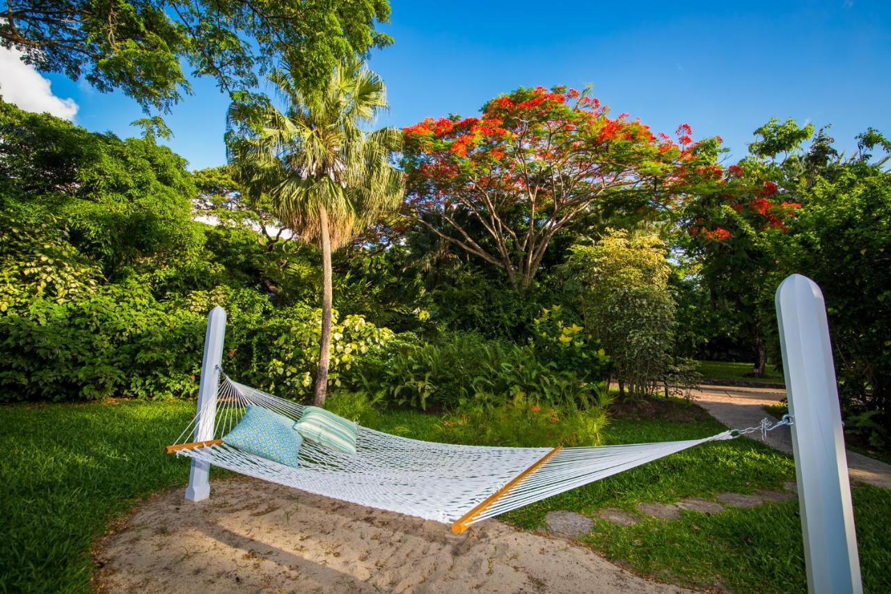 East Winds St. Lucia Hotel โกรส อิส์ลีต ภายนอก รูปภาพ